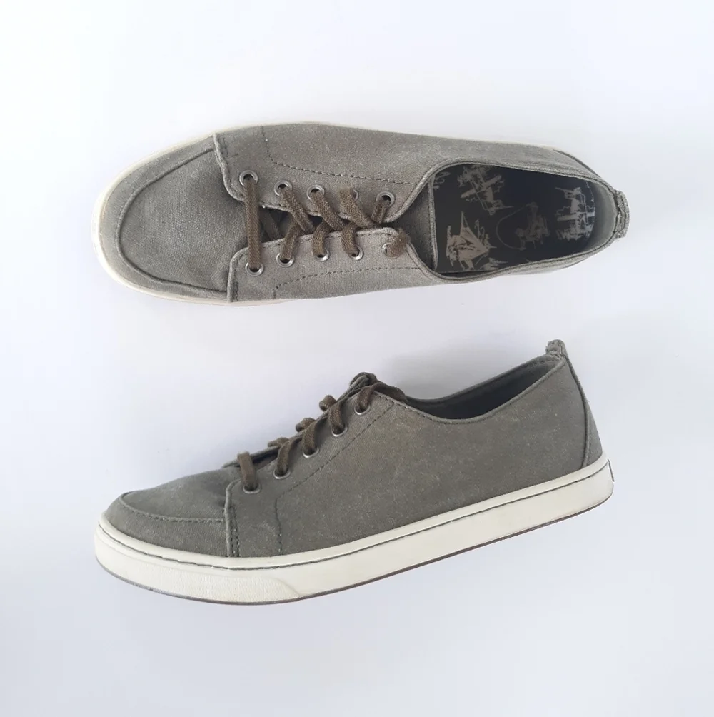 L.L. Bean Campside Sneakers Green size 7.5